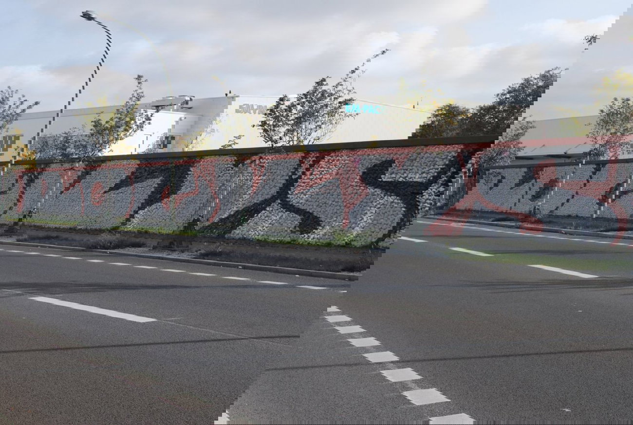 Graffiti Bombing in Berlin - Photo by DerDieDas - Rockys (2014)