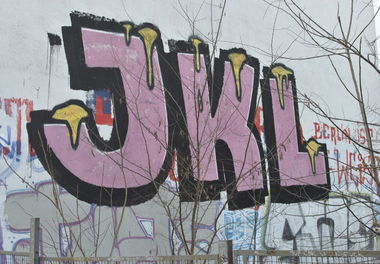 Graffiti Bombing in Berlin - Photo by DerDieDas - Jkl