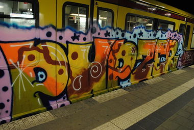 Graffiti Train in Berlin - Photo by DerDieDas - Pupzer (2015)