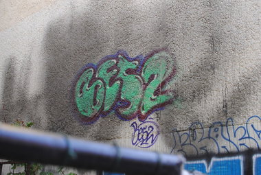 Graffiti Bombing in Berlin - Photo by DerDieDas - Be52