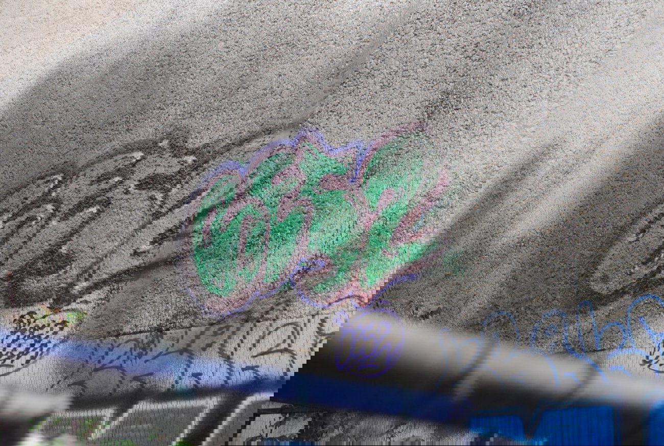 Graffiti Bombing in Berlin - Photo by DerDieDas - Be52