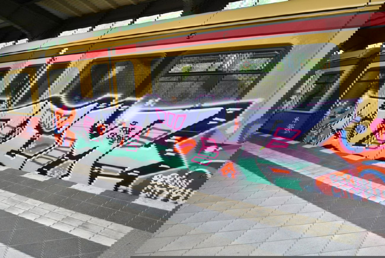 Graffiti Train in Berlin - Photo by DerDieDas - Joem