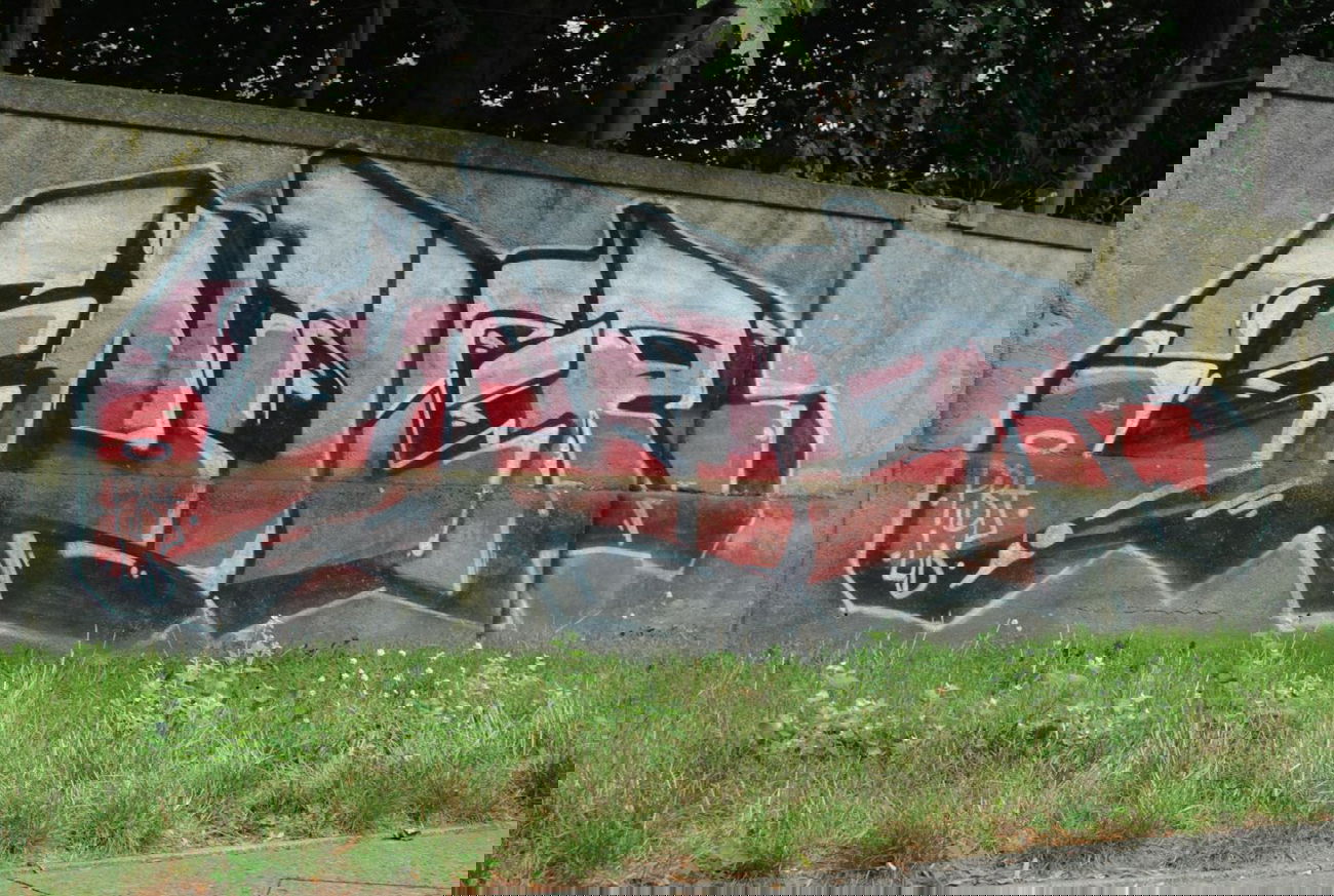 Graffiti Bombing in Berlin - Photo by DerDieDas - Ender