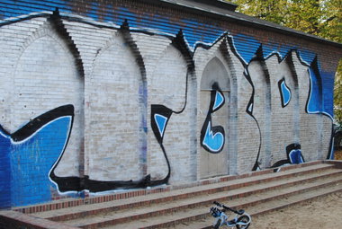 Graffiti Bombing in Berlin - Photo by DerDieDas - Tbr