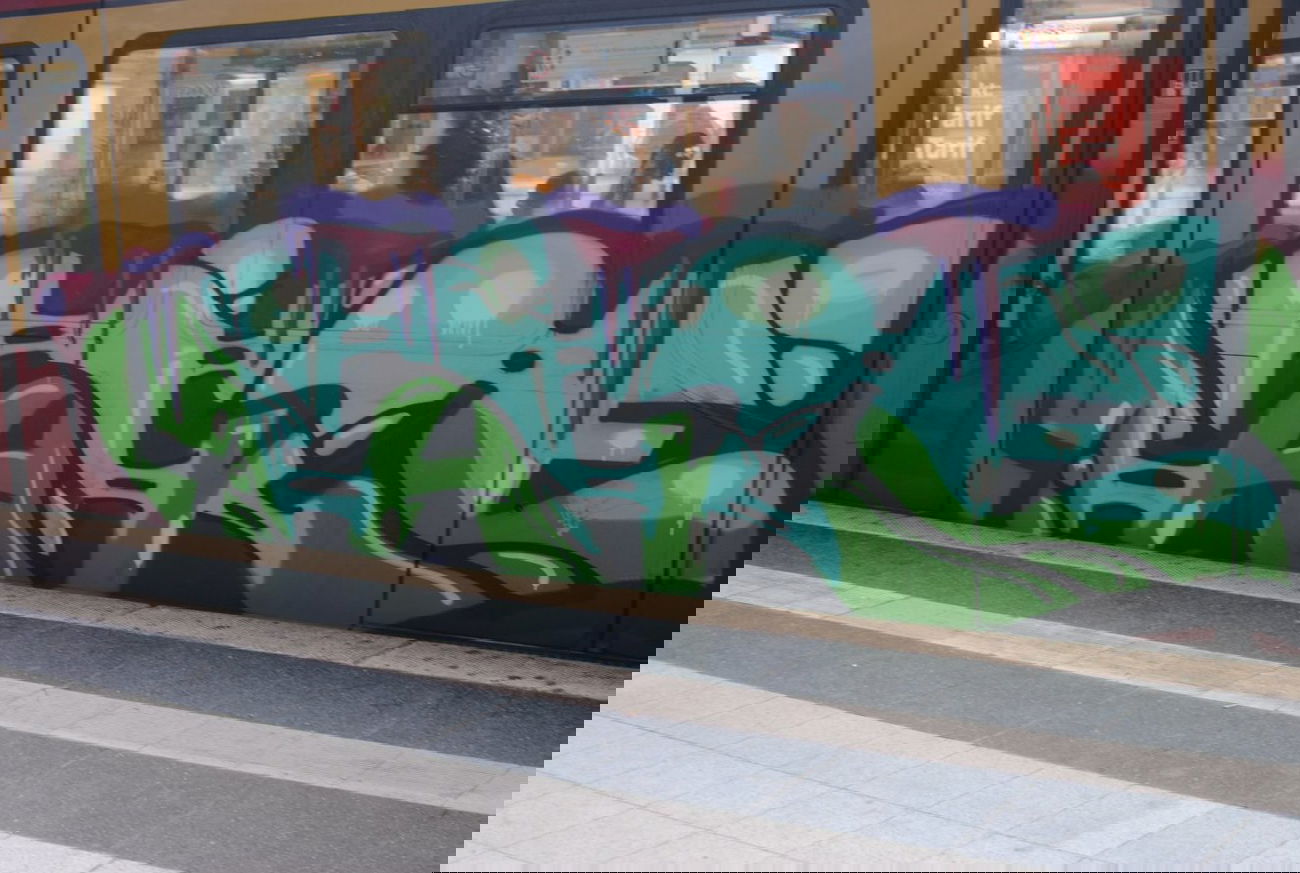 Graffiti Train in Berlin - Photo by DerDieDas - Mare?, Tare? (2015)