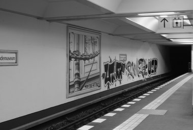 Graffiti Bombing in Berlin - Photo by DerDieDas - U2P, Zwei, UtwoP (2015)