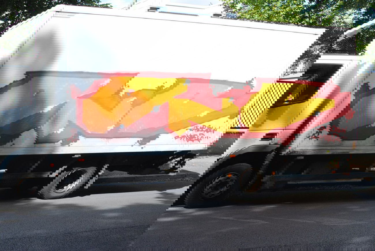 Graffiti Bombing in Berlin - Photo by DerDieDas - Dnb (2012)