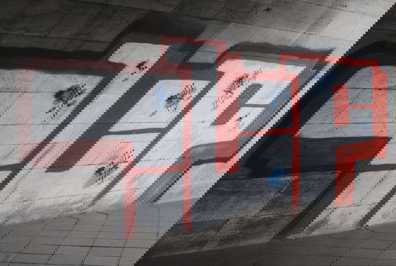 Graffiti Bombing in Berlin - Photo by DerDieDas - 1up