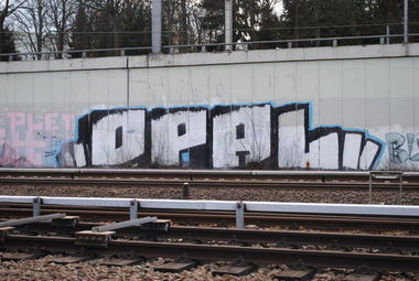 Graffiti Bombing in Berlin - Photo by DerDieDas - Opal
