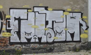 Graffiti Bombing in Berlin - Photo by DerDieDas - Fantom