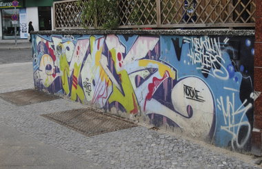 Graffiti Bombing in Berlin - Photo by DerDieDas - Mok, 156