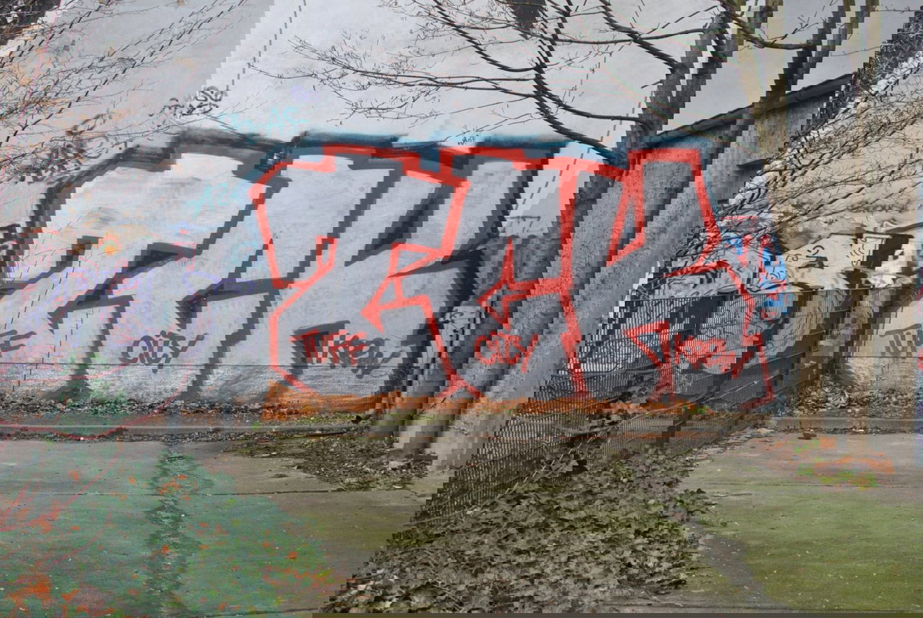 Graffiti Bombing in Berlin - Photo by DerDieDas - Tck