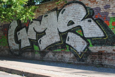 Graffiti Bombing in Berlin - Photo by DerDieDas - Gms