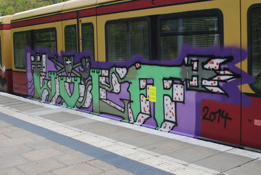 Graffiti Train in Berlin - Photo by DerDieDas - Wulff (2014)