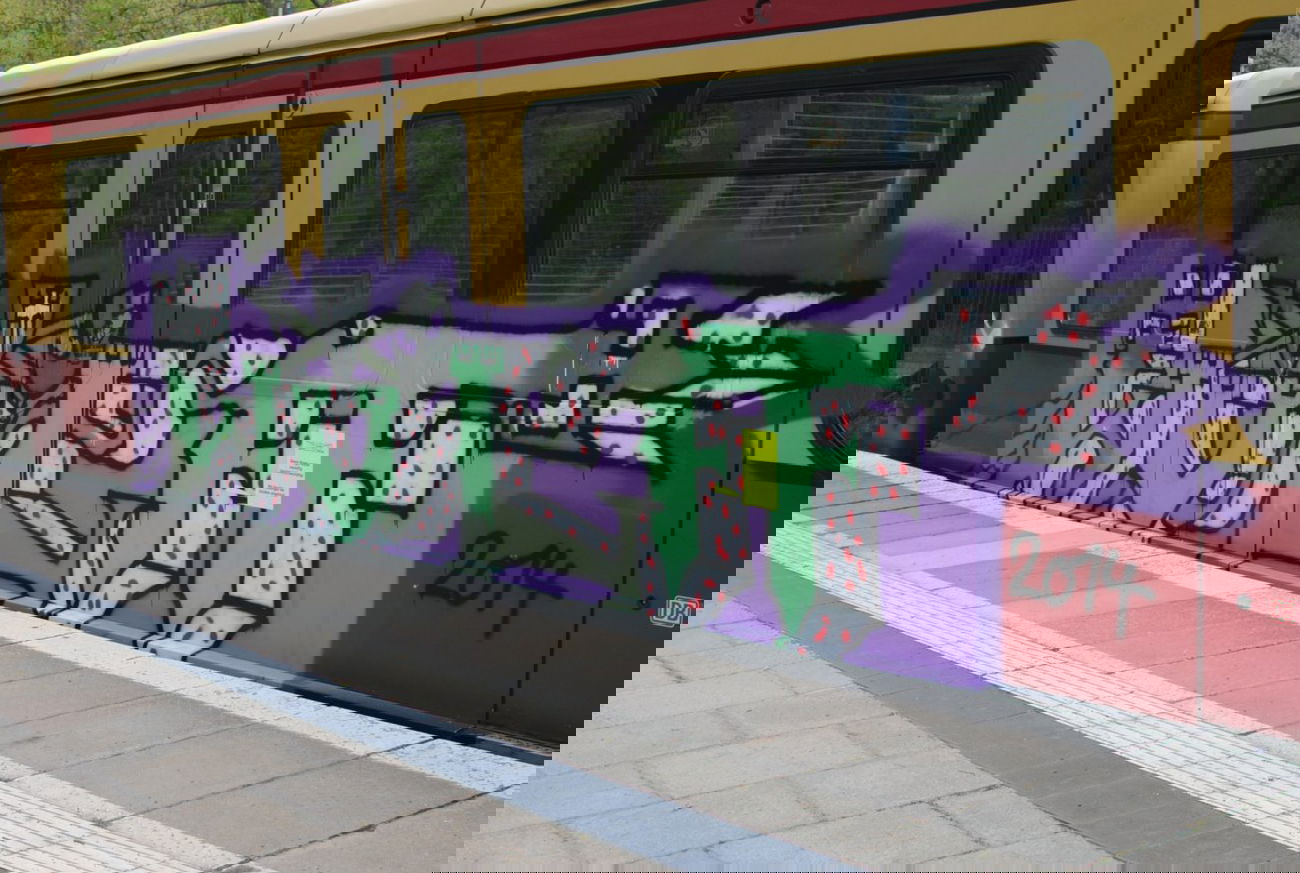 Graffiti Train in Berlin - Photo by DerDieDas - Wulff (2014)