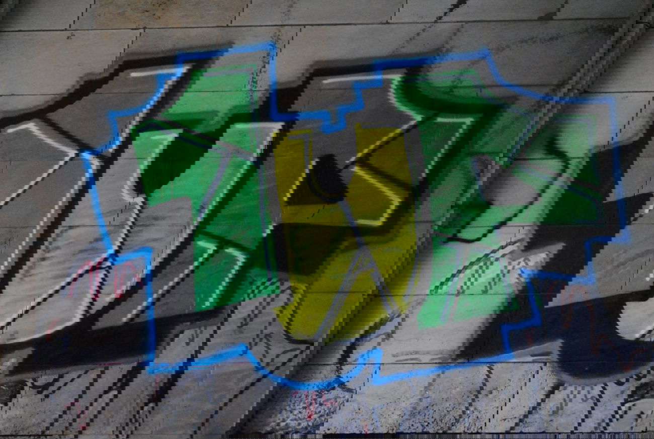 Graffiti Bombing in Berlin - Photo by DerDieDas - 1up