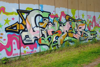 Graffiti Wall in Berlin - Photo by DerDieDas - Dister