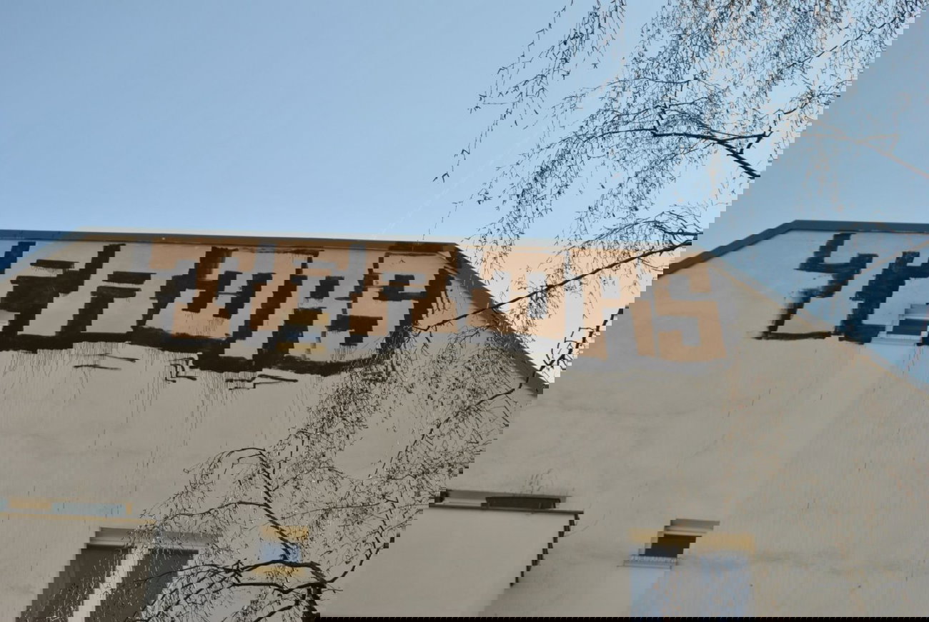 Graffiti Bombing in Berlin - Photo by DerDieDas - Tfa, Drs