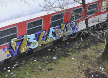 Graffiti Train in Berlin - Photo by DerDieDas - Blow