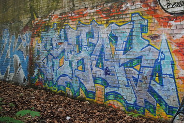 Graffiti Bombing in Berlin - Photo by DerDieDas - Eshok