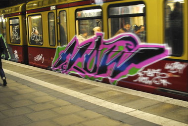 Graffiti Train in Berlin - Photo by DerDieDas - Now (2015)