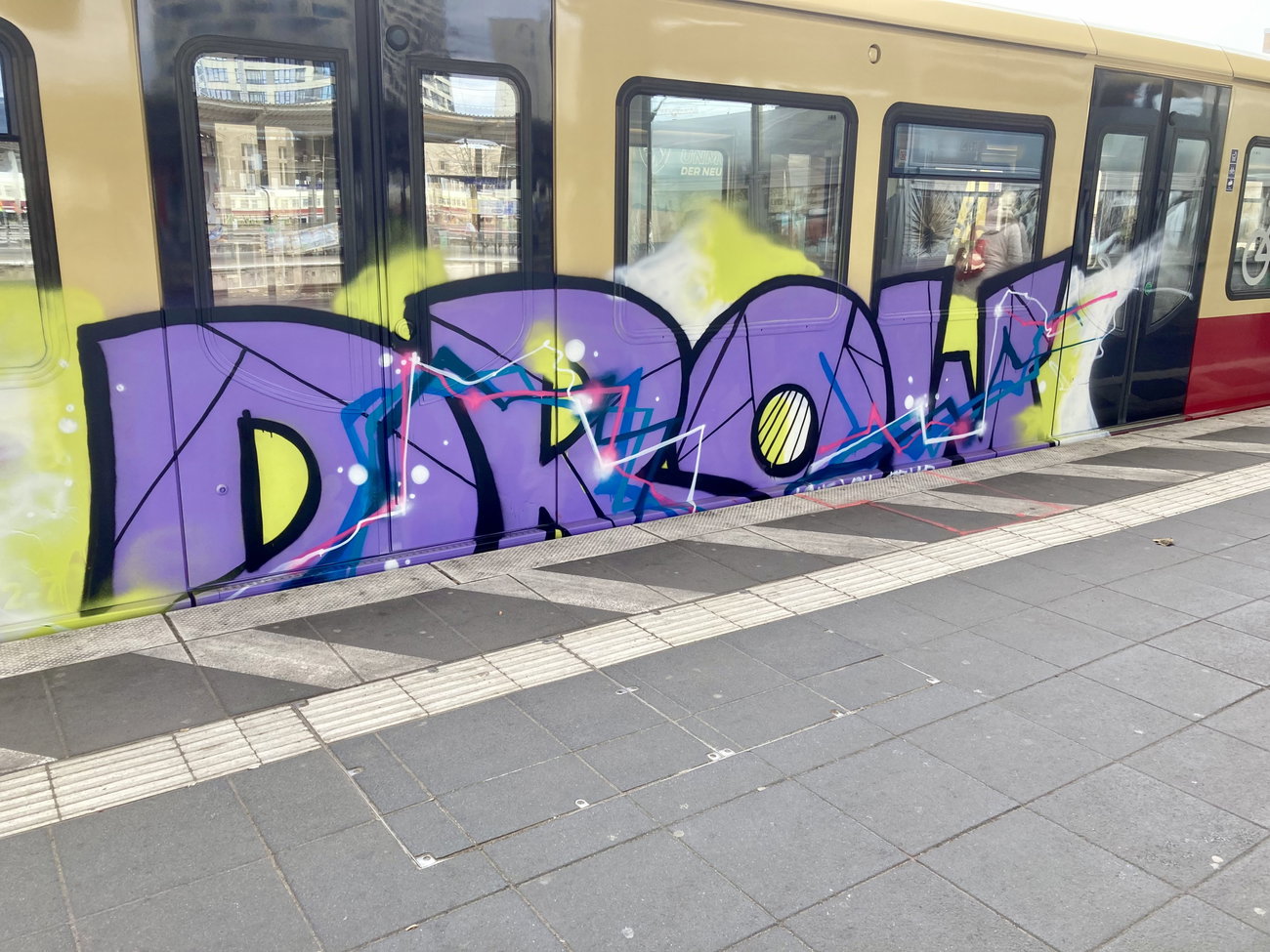 Graffiti Train in Berlin - Photo by DerDieDas - Drew (2023)