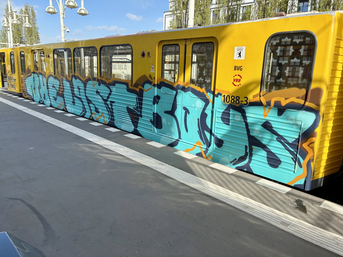 Graffiti Train in Berlin - Photo by DerDieDas - TheLostBoys, TLB (2026)