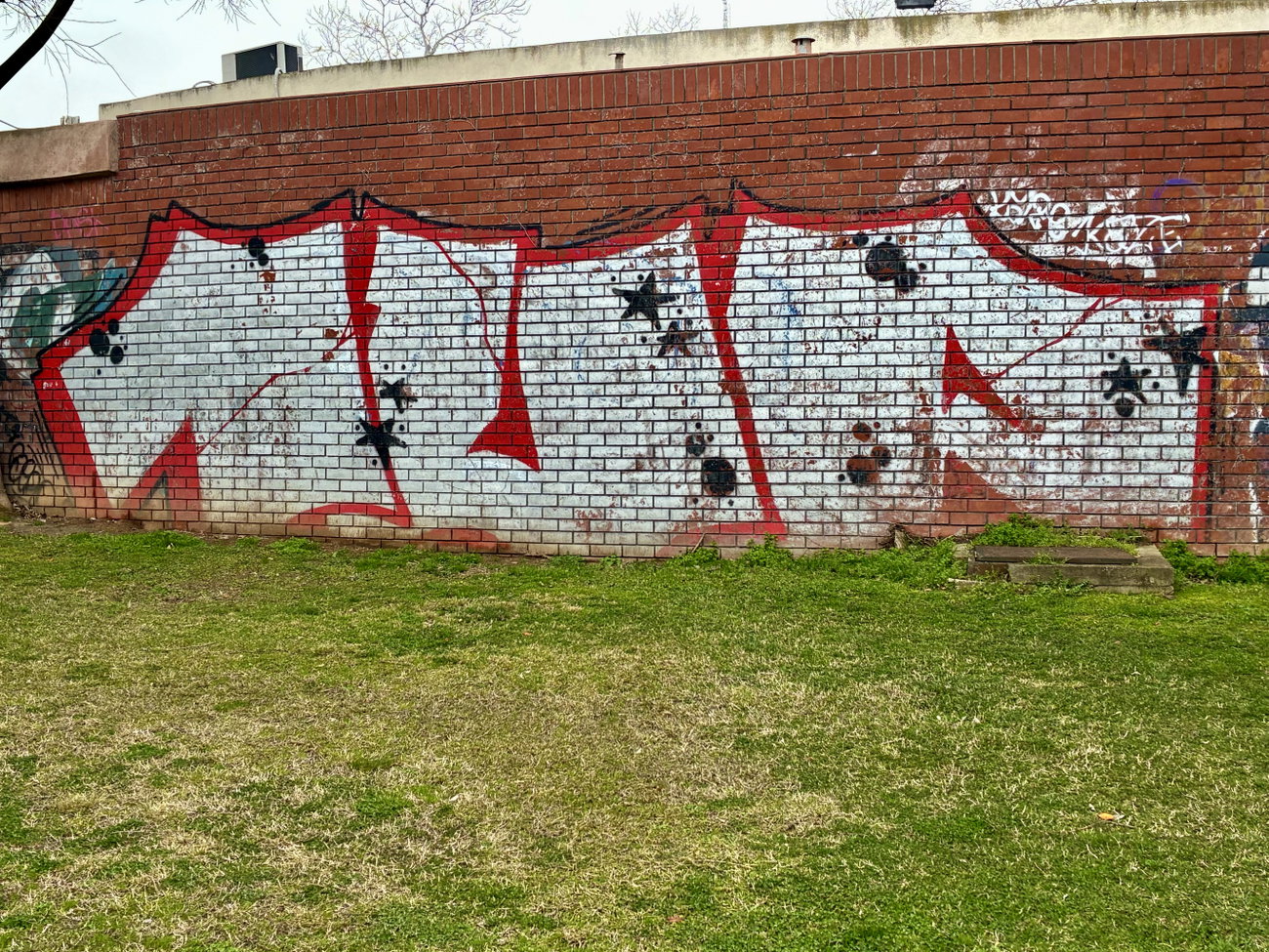 Graffiti Bombing in Thessaloniki - Photo by DerDieDas - 1UP