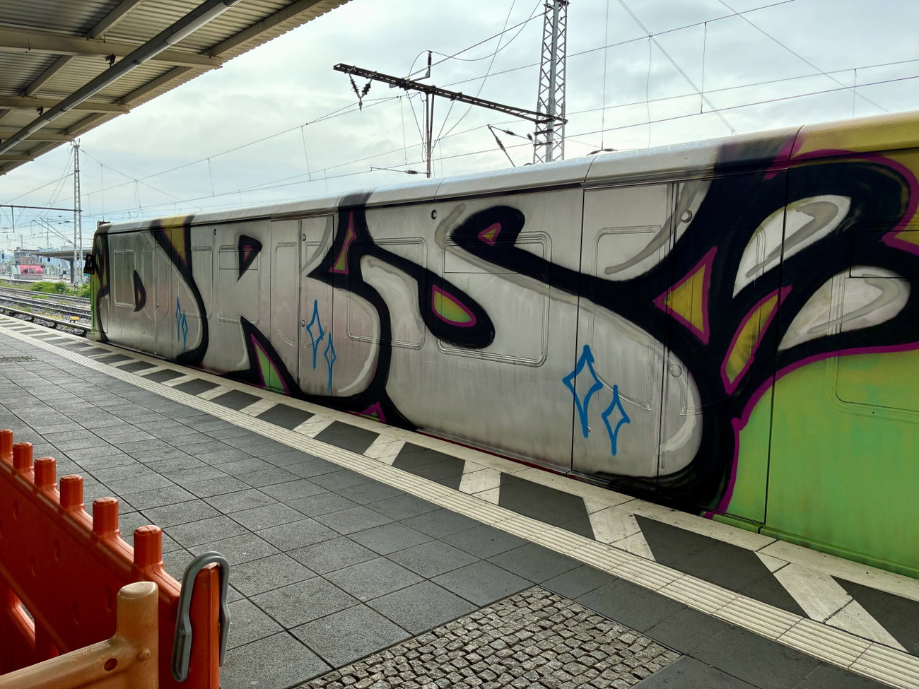 Graffiti Train - Photo by DerDieDas - DRS (2026)