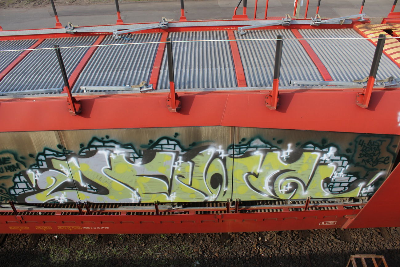 Graffiti Train - Photo by DerHartzer