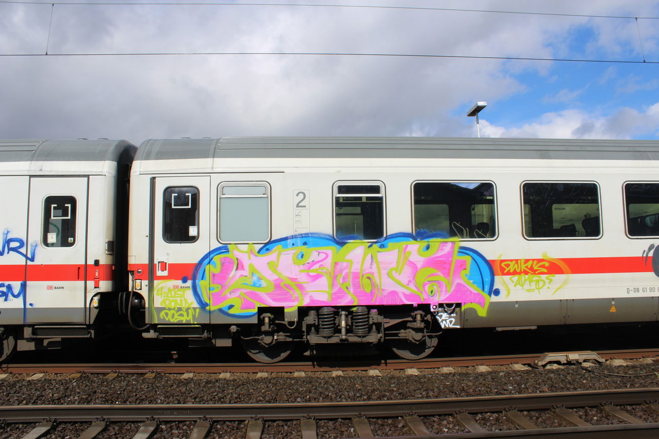 Graffiti Train - Photo by DerHartzer