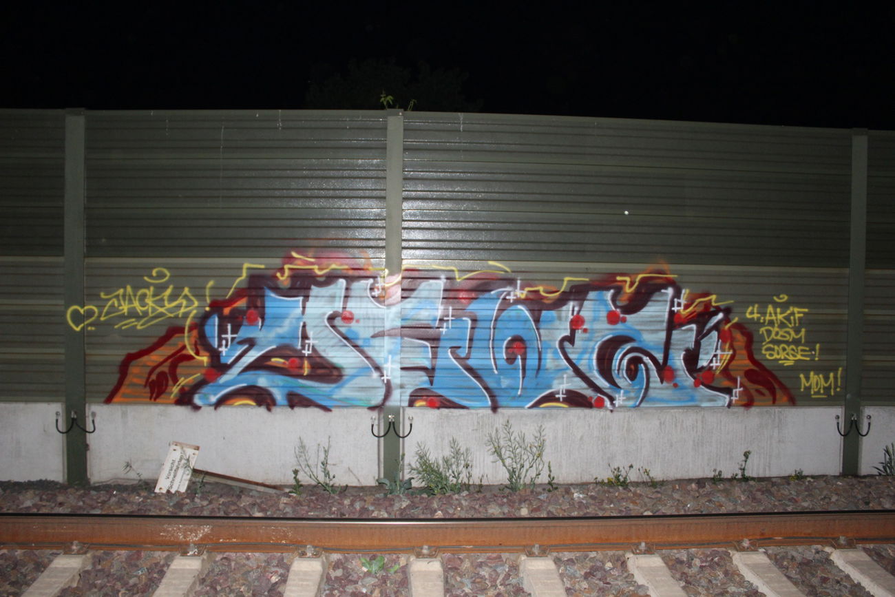 Graffiti Wall - Photo by DerHartzer