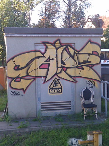 Graffiti Bombing - Photo by DerKoeter - capz, ohoh, oo (2010)