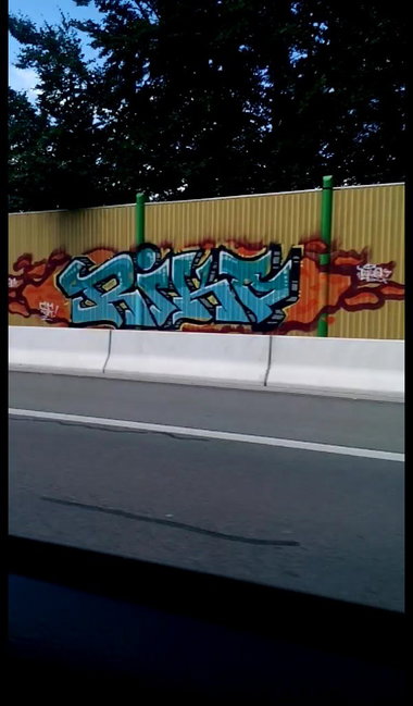 Graffiti Wall - Photo by DerKoeter