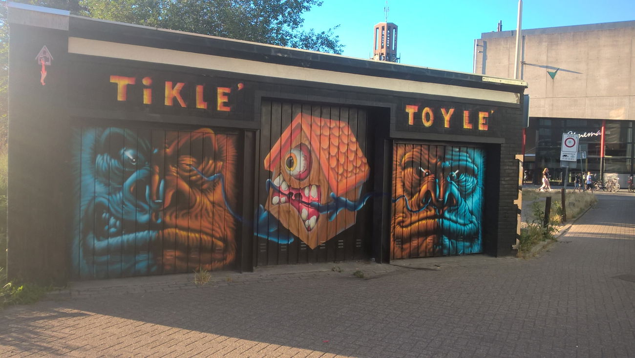 Graffiti Wall - Photo by DerKoeter