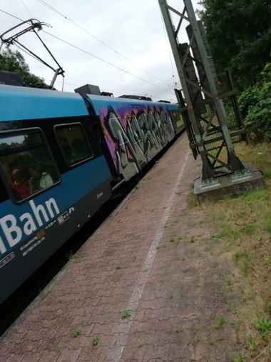 Graffiti Train - Photo by DerKoeter