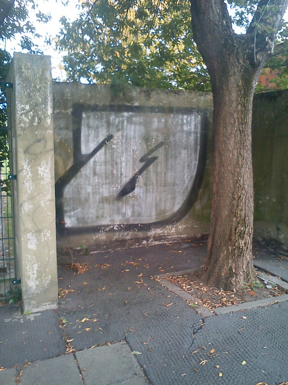 Graffiti Bombing - Photo by DerKoeter - sued, süd, magdeburg