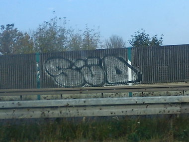 Graffiti Wall - Photo by DerKoeter - sued, süd, crew