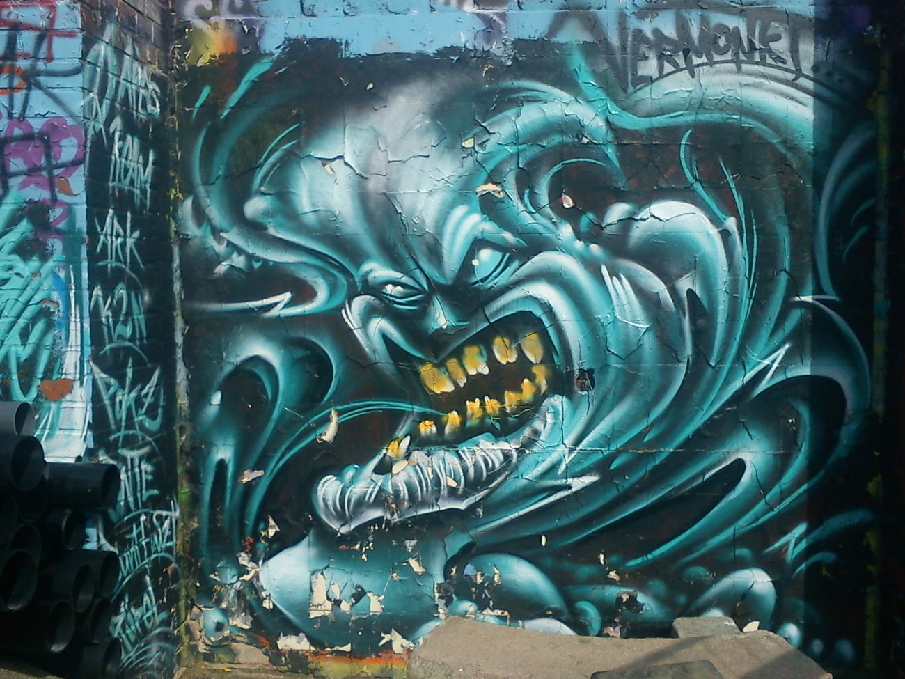Graffiti Wall - Photo by DerKoeter - monk, braunschweig