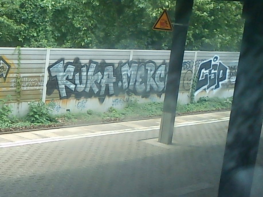 Graffiti Wall - Photo by DerKoeter - kuka, merci, csp