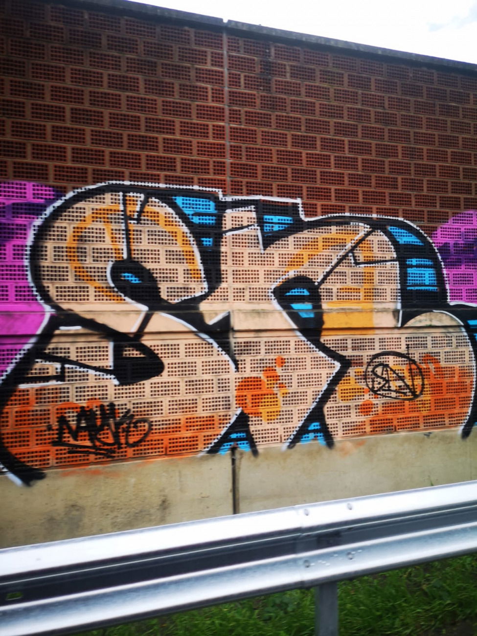 Graffiti Wall - Photo by DerKoeter