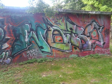 Graffiti Wall - Photo by DerKoeter - waro, 24, 24er (2015)