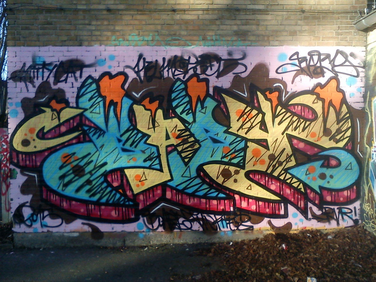 Graffiti Wall - Photo by DerKoeter - baby, schöningen, haupthall (2015)