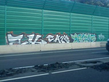 Graffiti Bombing - Photo by DerKoeter - 24, 24er, cais