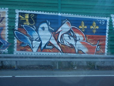 Graffiti Bombing - Photo by DerKoeter - sowe, magdeburg