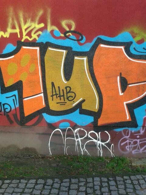 Graffiti Wall - Photo by DerKoeter - 1up, oneunitedpower, crew