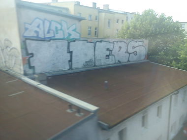 Graffiti Bombing - Photo by DerKoeter - alck, 71er, berlin