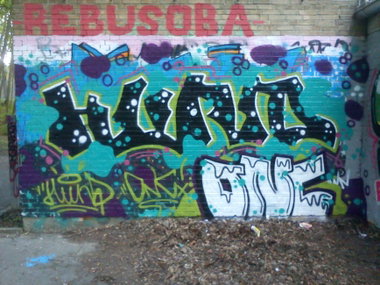 Graffiti Wall - Photo by DerKoeter - hund, onc, kga (2015)