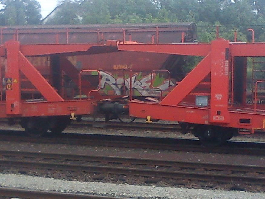 Graffiti Train - Photo by DerKoeter - cargo, helmstedt, roke