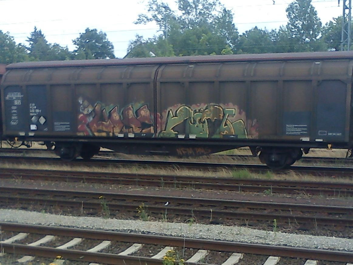 Graffiti Train - Photo by DerKoeter - cargo, helmstedt